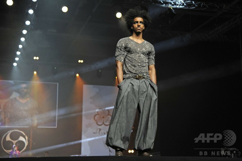 仏パリでジャパンエキスポ開幕、コスプレ好きが大集合