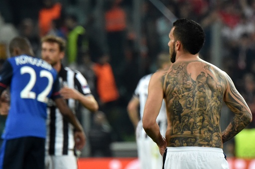 ユベントス 2015 チャンピオンズリーグ シャツ M ビダル ユベントス 2015 チャンピオンズリーグ シャツ M ビダル