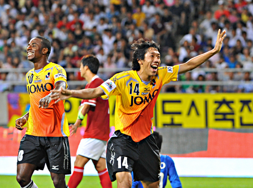 Jリーグ選抜が4発快勝、Kリーグ選抜に雪辱 JOMOカップ 写真13枚