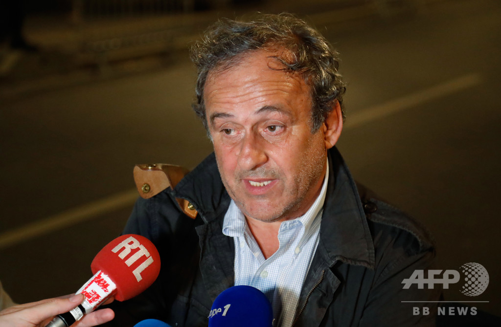 UEFAのプラティニ前会長、VARシステムを批判 「ナンセンス」 UEFAのプラティニ前会長、VARシステムを批判 「ナンセンス」