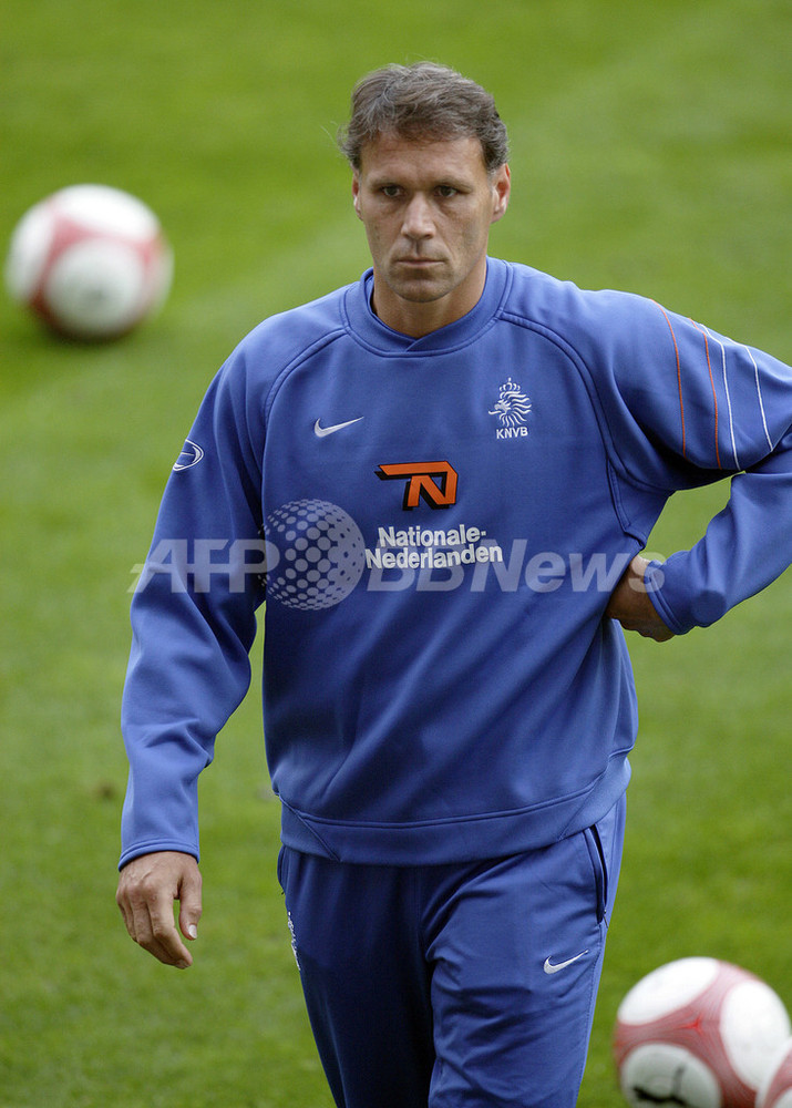 貴重 コリンシアン プロスターズ フリット ライカールト ファン・バステン オランダトリオ ACミラン コリンシアン - メルカリ