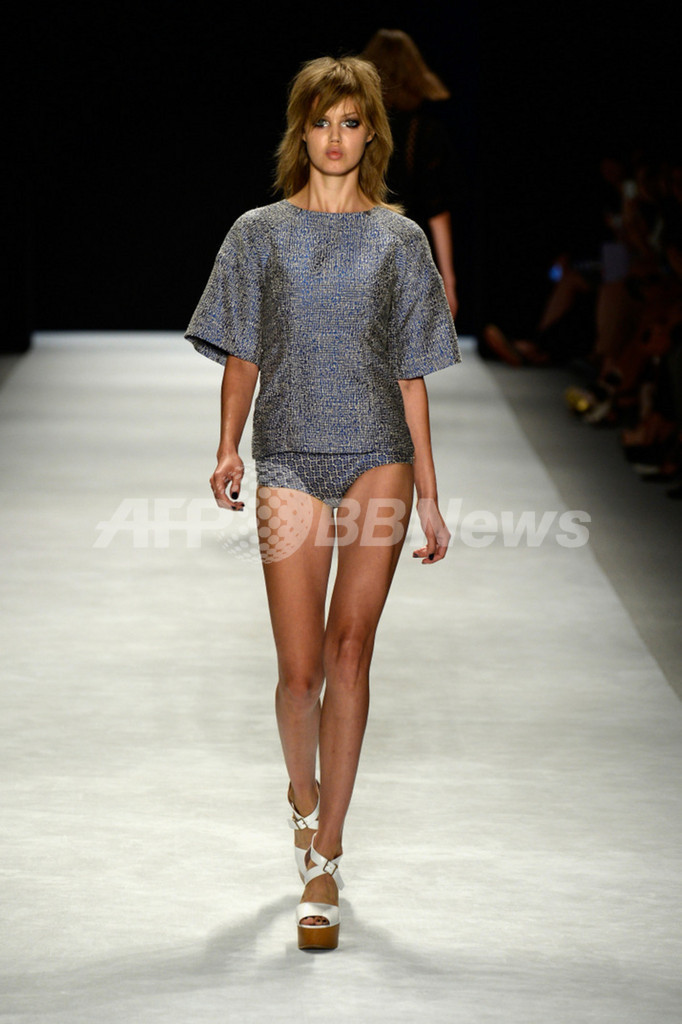 ＜14年春夏NYコレクション＞ジル・スチュアート