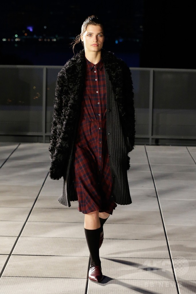 「タクーン」17年春夏