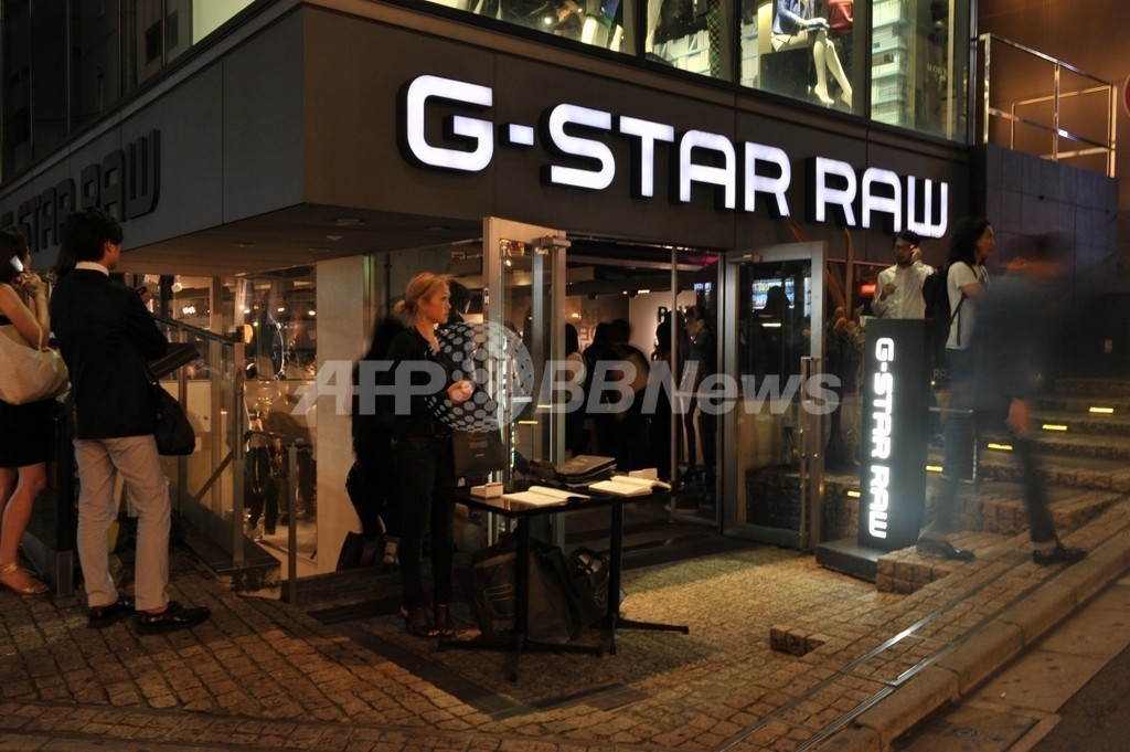 「G-STAR RAW×TOMOKI SUKEZANE」発売、都内でパーティも