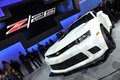米ニューヨーク（New York）のジェイコブ・ジャビッツ・コンベンションセンター（Jacob Javits Convention Center）で27日、ニューヨーク国際自動車ショー（New York International Auto Show）が開幕した。一般公開は29日から4月7日まで。

写真は、シボレー（Chevrolet）が初公開した「カマロ（Camaro）Z/28」（2013年3月27日撮影）。(c)AFP/Stan HONDA