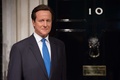 英ロンドンのマダム・タッソーろう人形館でリニューアルされたキャメロン英首相のろう人形（2015年5月26日撮影）。(c)AFP/LEON NEAL