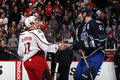 北米アイスホッケーリーグ（NHL）は29日、カナダ・オンタリオ州（Ontario）オタワ（Ottawa）のスコシアバンク・プレース・アリーナ（Scotiabank Place arena）で第59回オールスター・ゲーム（59th NHL All-Star Game）を開催し、ズデノ・チャラ（Zdeno Chara）が主将を務めるチーム・チャラが12-9でダニエル・アルフレッドソン（Daniel Alfredsson）が主将を務めるチーム・アルフレッドソン（Team Alfredsson）に勝利した。

最優秀選手（MVP）には、3ゴール1アシストで4得点に絡む活躍を見せたチーム・チャラのマリアン・ガボリク（Marian Gaborik）が選出された。

試合後に握手を交わすチーム・アルフレッドソンのダニエル・アルフレッドソン（左）とチーム・チャラのズデノ・チャラ（2012年1月29日撮影）。(c)AFP/Getty Images/Christian Petersen

&lt;a href=&quot;http://www.afpbb.com/article/sports/winter/IceHockey/2854158/8378820&quot;&gt;&lt;b&gt;【関連記事】オールスターを盛り上げろ！NHLマスコットが大集合&lt;/b&gt;&lt;/a&gt;