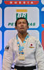 第31回世界柔道選手権（World Judo Championships 2013）、男子60キロ級。金メダルを獲得し、表彰式に臨む高藤直寿（Naohisa Takato、2013年8月26日撮影）。(c)AFP/YASUYOSHI CHIBA