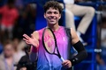男子テニス、木下グループジャパンオープン、シングルス2回戦。勝利を喜ぶベン・シェルトン（2024年9月27日撮影）。(c)Yuichi YAMAZAKI / AFP