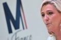 仏パリで記者会見したフランスの極右政党「国民連合（RN）」のマリーヌ・ルペン党首（2022年4月13日撮影）。(c)Emmanuel DUNAND / AFP