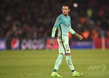 ネイマール、逆転は「事実上不可能」PSGに4失点の屈辱的大敗で 写真3枚