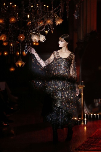 豪華絢爛なステージにも注目、「フランク・ソルビエ」14/15年秋冬オートクチュール