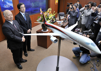 三菱重工、初の国産ジェット旅客機事業化を正式発表