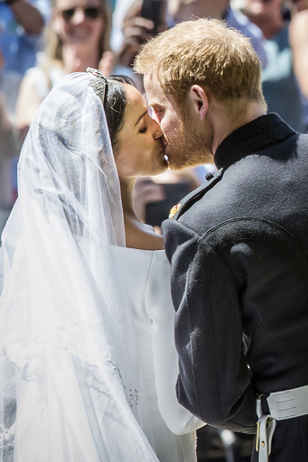 英ヘンリー王子とマークルさんが挙式