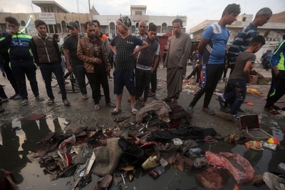 イラク首都で連続爆弾攻撃、33人死亡 ISが犯行声明