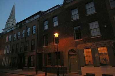 「切り裂きジャック」真犯人解明？ 捜査官の子孫が新刊 英