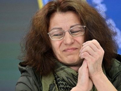 解放のウクライナ女性 「おぞましい」捕虜体験語る