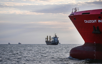 黒海の安保、ロシア軍攻撃で危機に ルーマニア大統領