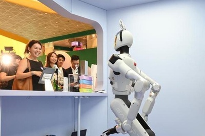 香港初の「ロボット小売店」がオープン