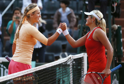 アザレンカが4回戦へ、シャラポワは3回戦進出 全仏オープン