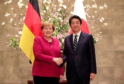 メルケル独首相訪日、安倍首相と会談 自由貿易の維持・強化で協力