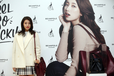 Miss Aのスジ、アクセサリーブランド主催のサイン会に出席