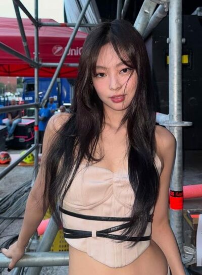 韓流アイドルに飛び火…アディダスのイスラエル広告で批判、海外ファンから契約解除求める声