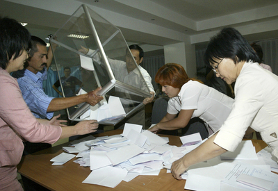 カザフスタン下院選で与党圧勝、全議席独占