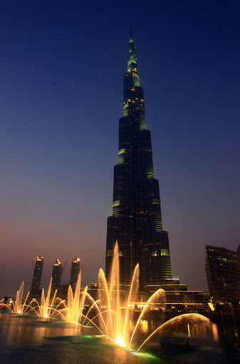 ドバイに「世界最大のモール」計画、英ハイドパークより広い公園も