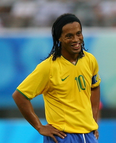 ブラジル 延長でカメルーンを下す