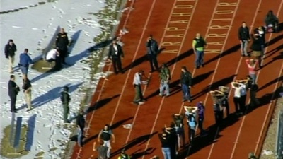 米コロラド州の高校で銃乱射、2人負傷 容疑者は死亡