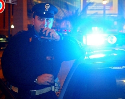 立ち小便しようとして高架橋から転落死、イタリア