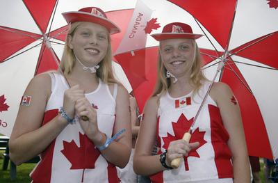 子どもが2人なら育児休暇も2人分、カナダ当局