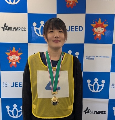 「第22 回アビリンピック埼玉大会2026（埼玉県障害者技能競技大会）」において、ポラスシェアード株式会社の布川 信恵が金賞を受賞。ポラスグループとして6 年連続、布川は3年連続で全国大会へ