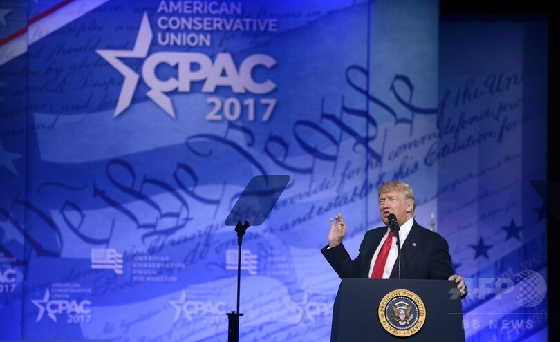 トランプ大統領、治安・軍事力の強化宣言 逆風受け強硬姿勢