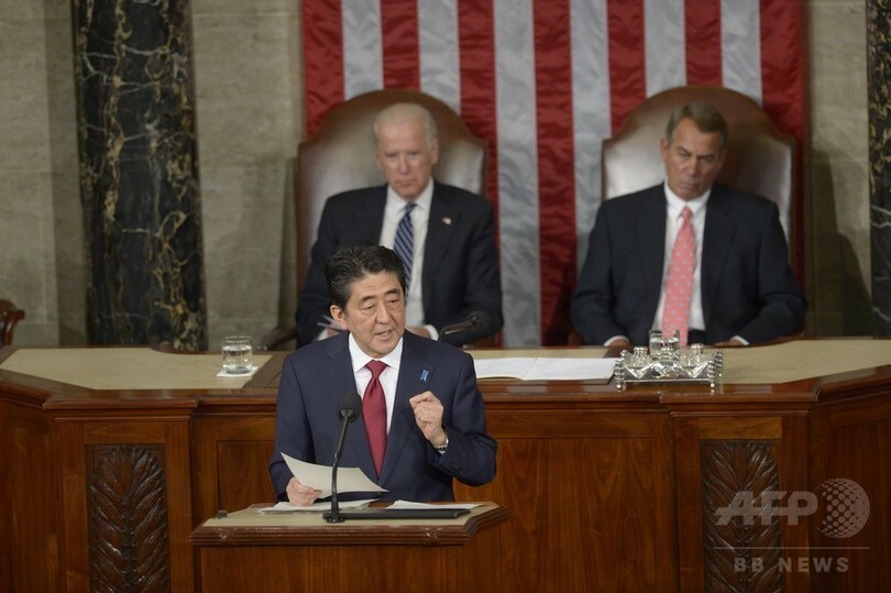 安倍首相、米議会で歴史的演説 大戦の犠牲者に「とこしえの哀悼」