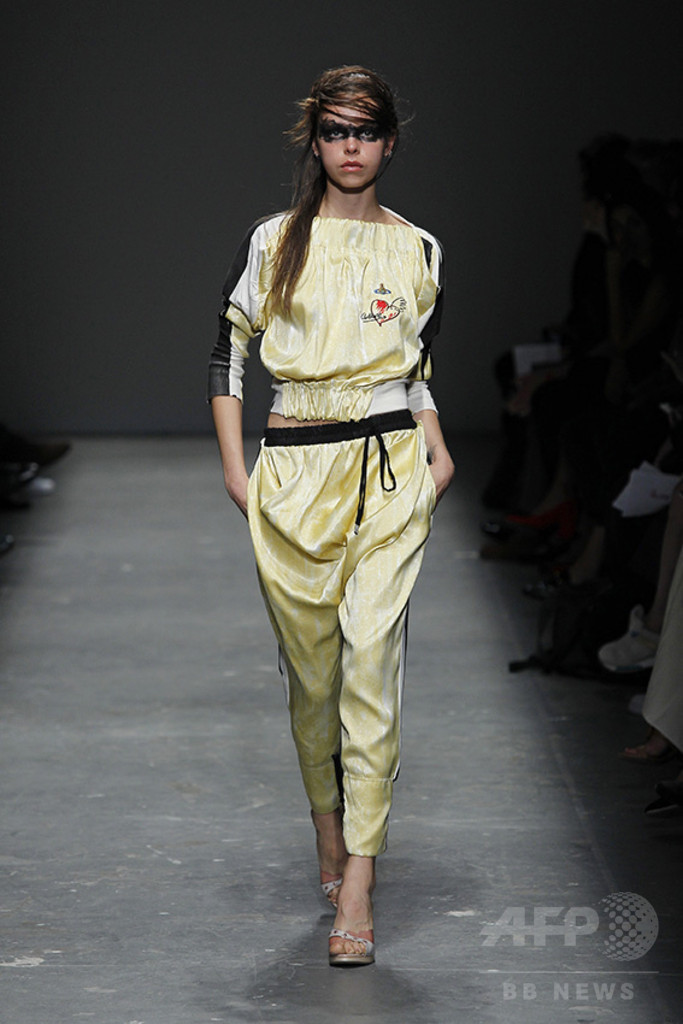 「ヴィヴィアン・ウエストウッド レッドレーベル」16年春夏