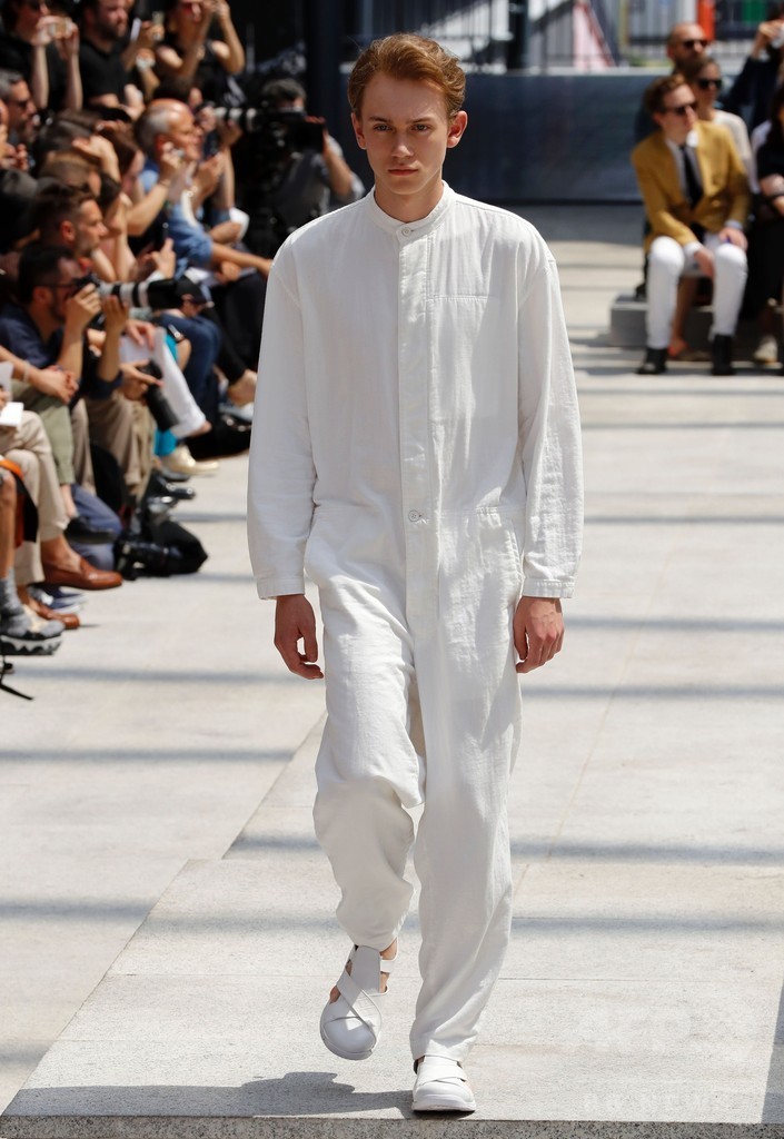 「イッセイ ミヤケ」17年春夏メンズ