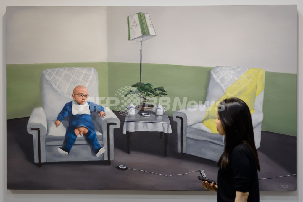 香港で初の「アート・バーゼル」開催、草間彌生の作品も展示