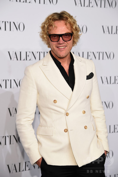 「ロベルト・カヴァリ」新クリエイティブ・ディレクターにピーター・デュンダス