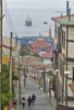 南米チリ中部にある世界遺産の港湾都市バルパライソ（Valparaiso）の街並み（2014年1月14日撮影）。(c)AFP/Claudio Reyes