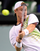 テニス、楽天オープン（%%Rakuten Japan Open Tennis Championships 2009%%）男子シングルス準決勝。ロシアのミハイル・ユーズニー（%%Mikhail Youzhny%%）は、大会第8シードのレイトン・ヒューイット（%%Lleyton Hewitt%%、オーストラリア）と対戦。ユーズニーは6-2、5-7、7-5で勝利し、決勝に進出した。写真はリターンショットを放つレイトン・ヒューイット。（2009年10月10日撮影）(c)AFP/Toru YAMANAKA