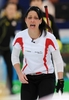 2010年%%バンクーバー冬季五輪%%、カーリング女子1次リーグ、日本対スイス。日本は4-10で敗れ、通算成績を3勝4敗とした。写真は指示を出すスイスのカルメン・シェファー（%%Carmen Schaefer%%）。（2010年2月22日撮影）(c)AFP/TOSHIFUMI KITAMURA