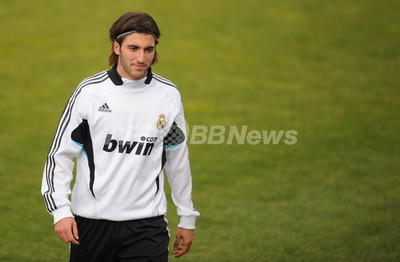 レアル・マドリード イグアインとカンナヴァーロがBATE戦欠場へ 写真1