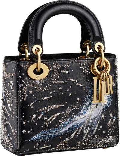 レディ ディオール」星座や銀河を描いた幻想的なバッグ発売へ 写真16枚