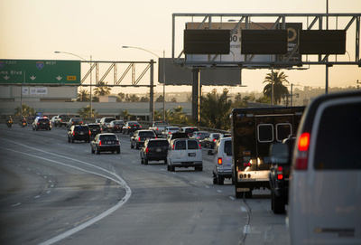 車同士が話せたら―V2V実現に向け走り出す米国