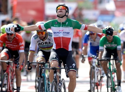 ヴィヴィアーニが2勝目、同僚の完璧リードアウトに感謝 ブエルタ