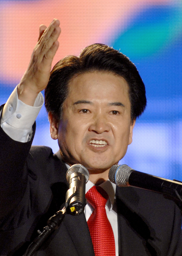 鄭東泳元統一相が民主新党の大統領選候補に