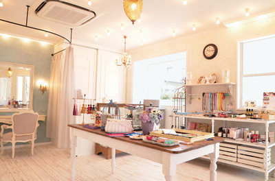 ＜senken h 135＞いつまでもキレイでいたいママたちのための社交場／ぺティットボア