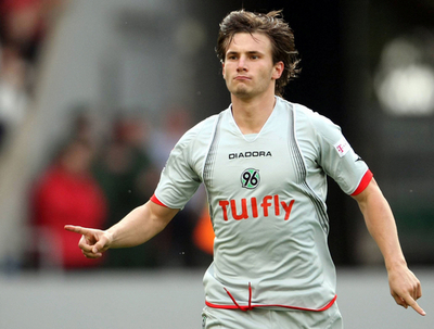 ハノーバー アウェーでシュツットガルトを破り3連勝